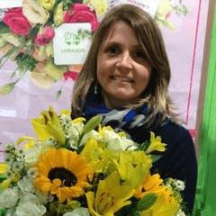 Sandrine, Fleuriste à la boutique Le Jardin des Fleurs de Saint-Malo